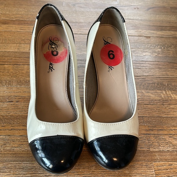 LIFESTRIDE VINTAGE PUMPS 6 - Picture 3 of 7